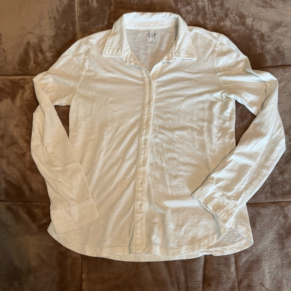 GAP white Button Down